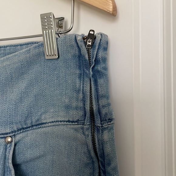 Spanx Women’s The Signature Straight Side Zip Jeans Lightwash 32 - Picture 4 of 10